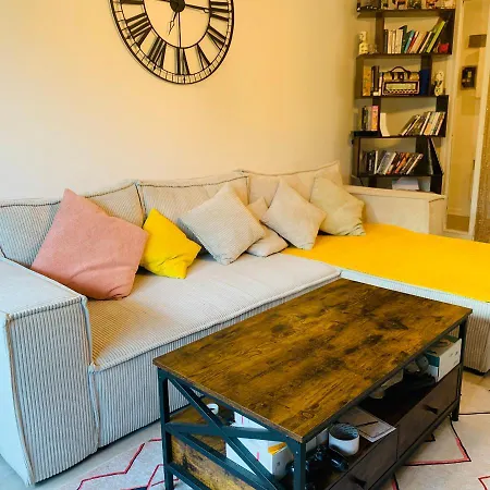 Entier Vue Degagee Avec Parking Apartment *