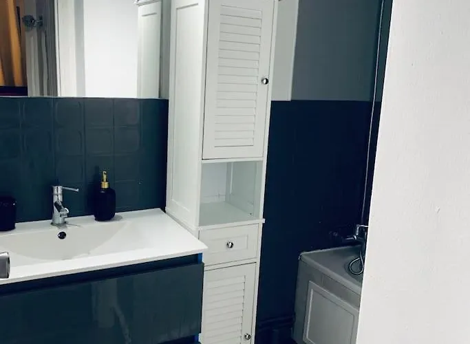 Entier Vue Degagee Avec Parking * Montpellier